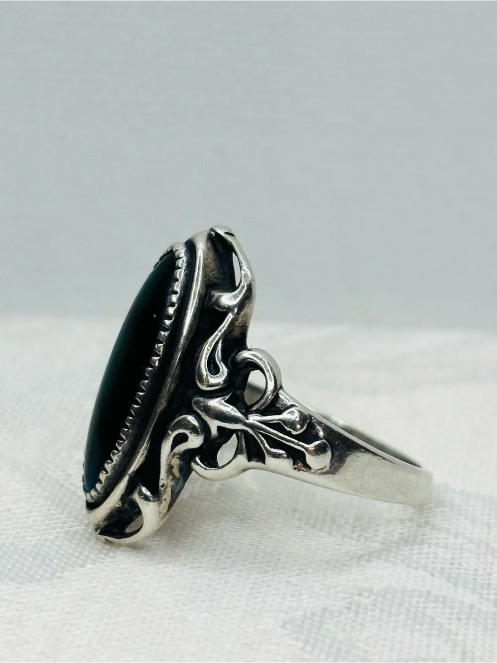 Vintage WM Co Paua Abalone Shell Sterling Silver Marquise Ring - Size 8